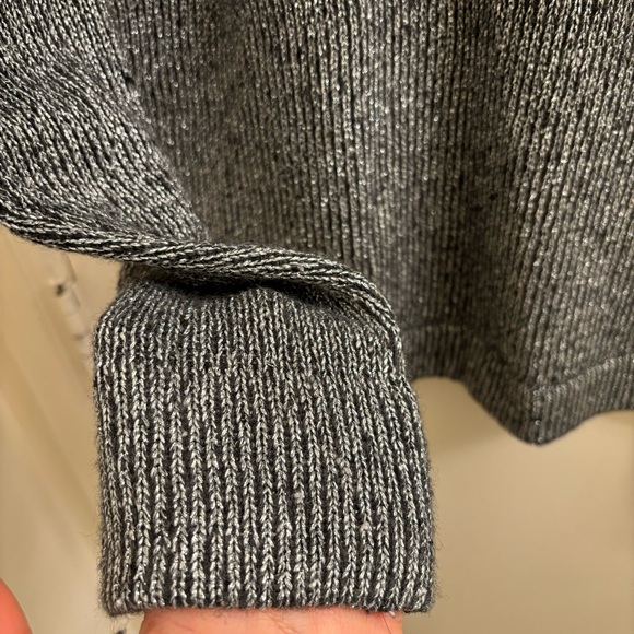 J Crew Metallic Metallized Fiber Lambs Wool Knit Crew Neck Sweater Size Small - Picture 5 of 6